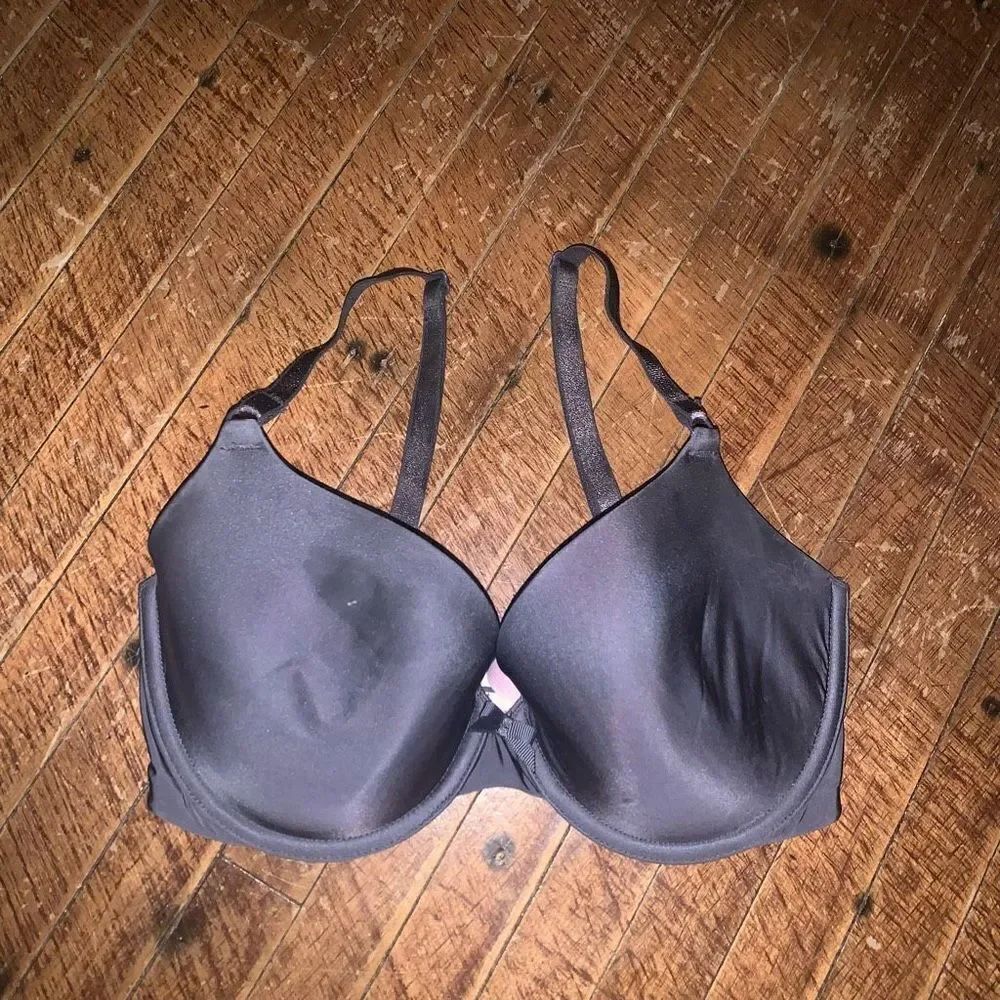 Victoria’s Secret gray lingerie 32DD demi bra